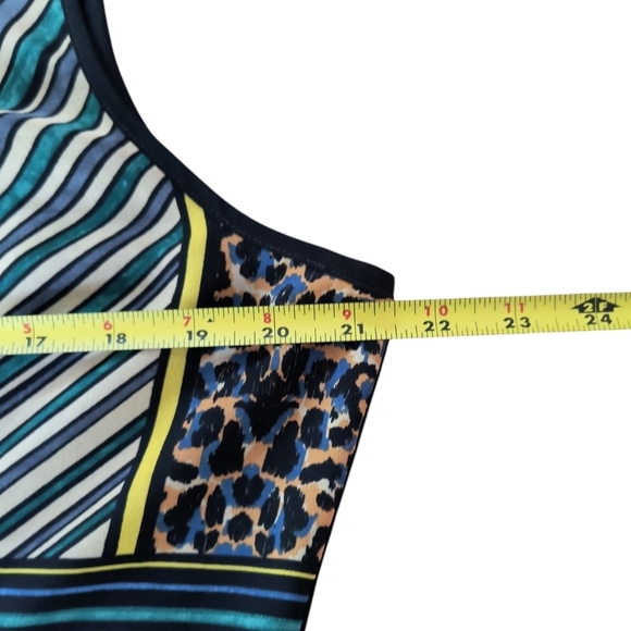 CAbi Sleeveless Semi-Sheer Blouse Size L - Picture 4 of 6